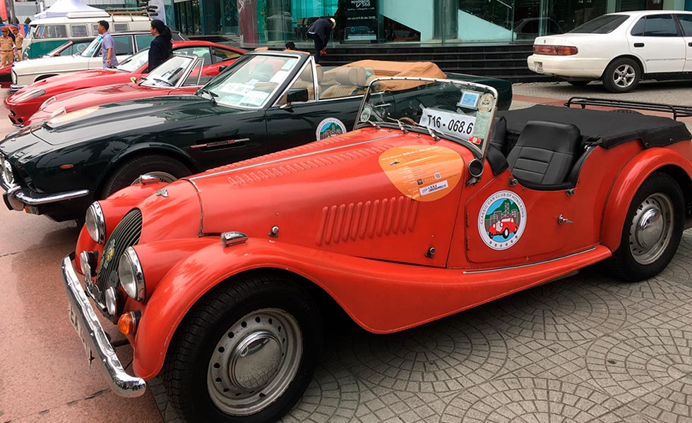4/44  Car Show