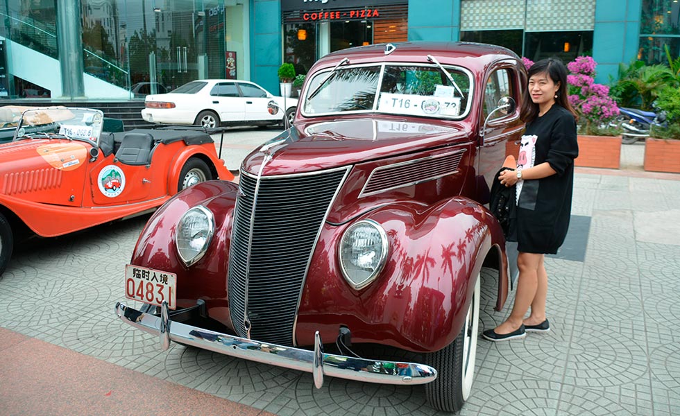 5/44  Car Show