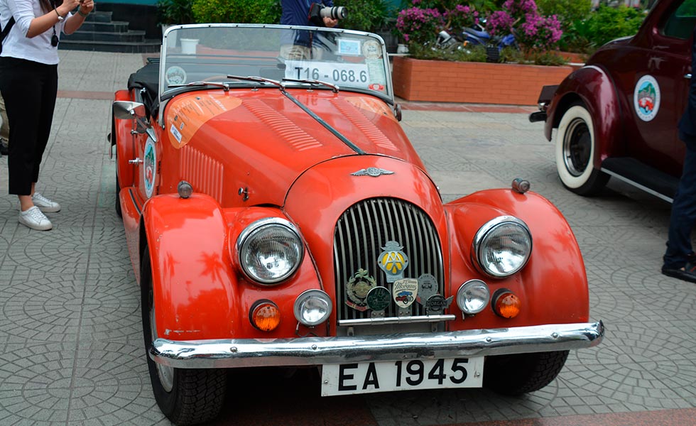 7/44  Car Show