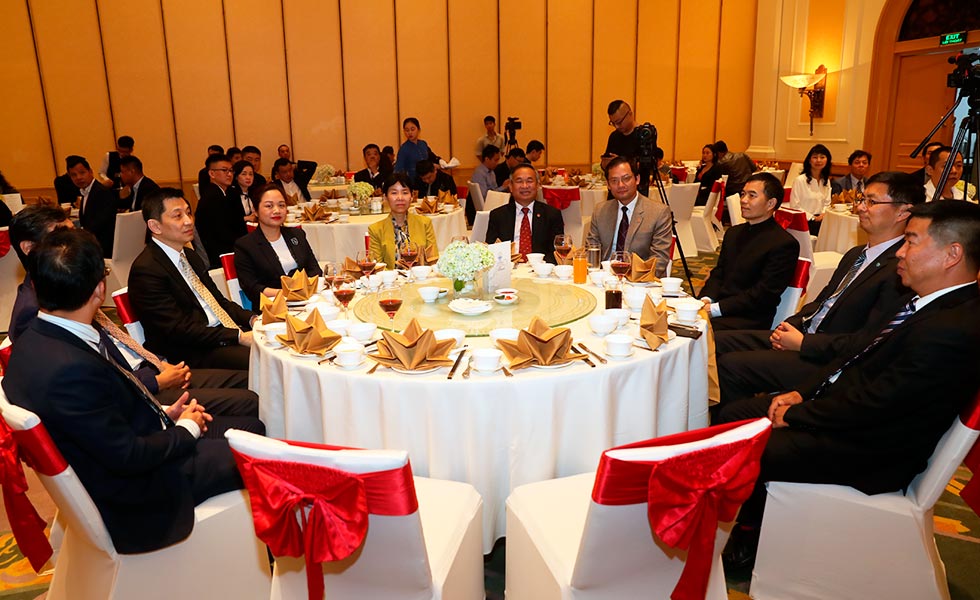 9/17  Business Seminar & Banquet