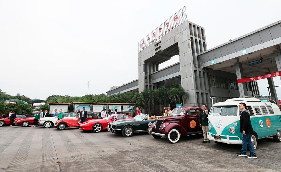 25/30  Crossing HeKou Border